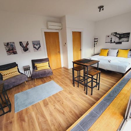 Top Floor Room In Baker St Лондон Екстериор снимка